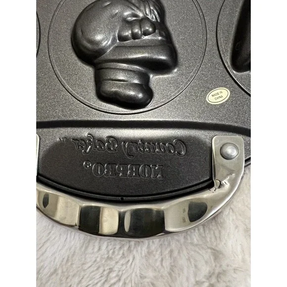 Norpro 12 Cavity Nonstick Christmas Cookie Cake Baking Candy Melting Sheet Pan - Picture 6 of 6